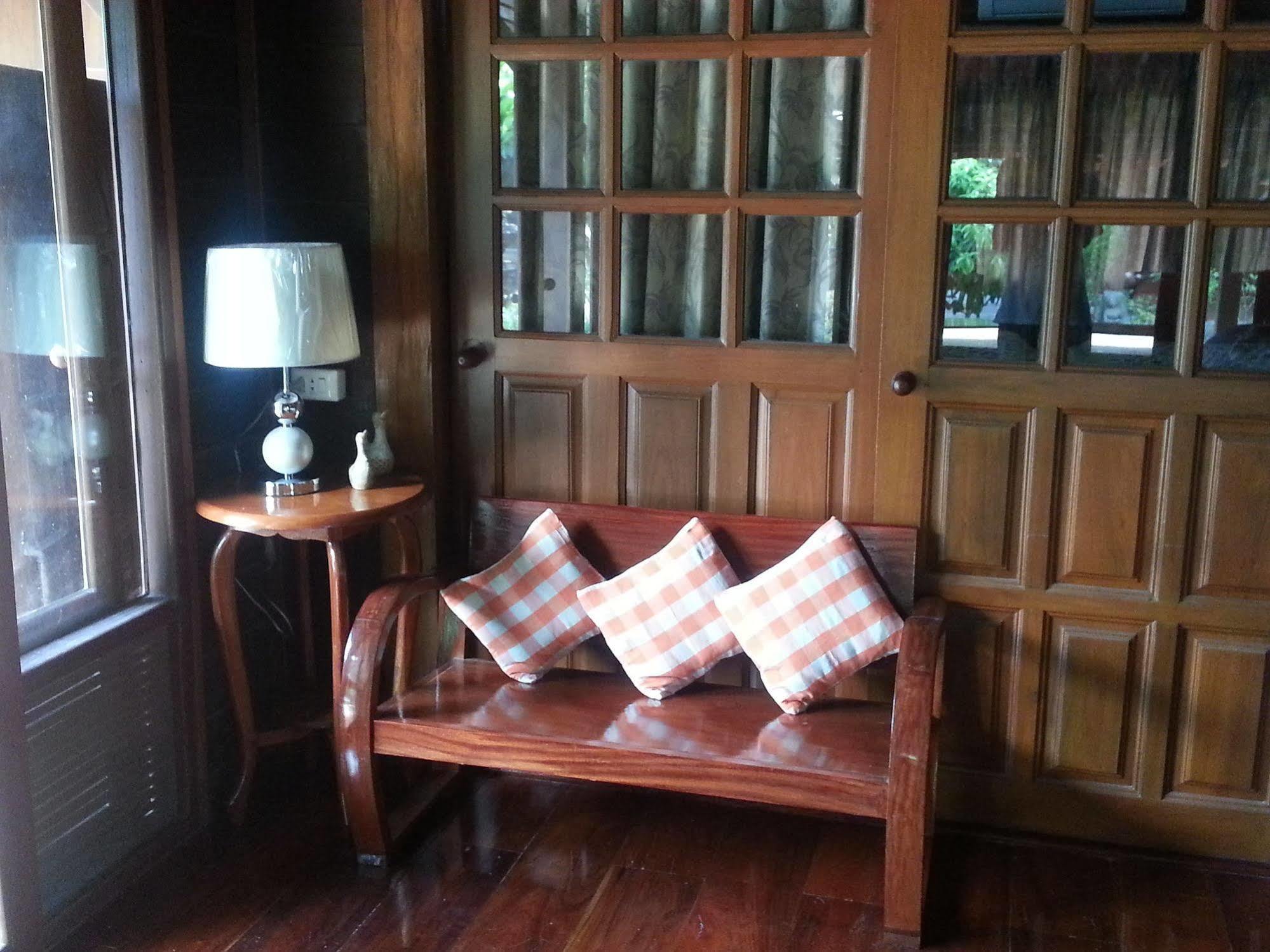 Rim Nam Kong Homestay Pak Chom Ngoại thất bức ảnh
