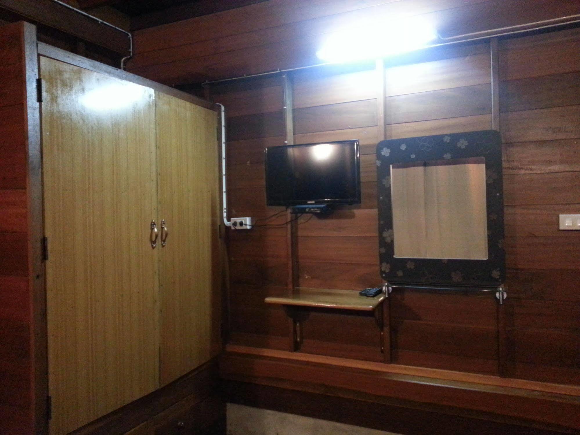 Rim Nam Kong Homestay Pak Chom Ngoại thất bức ảnh