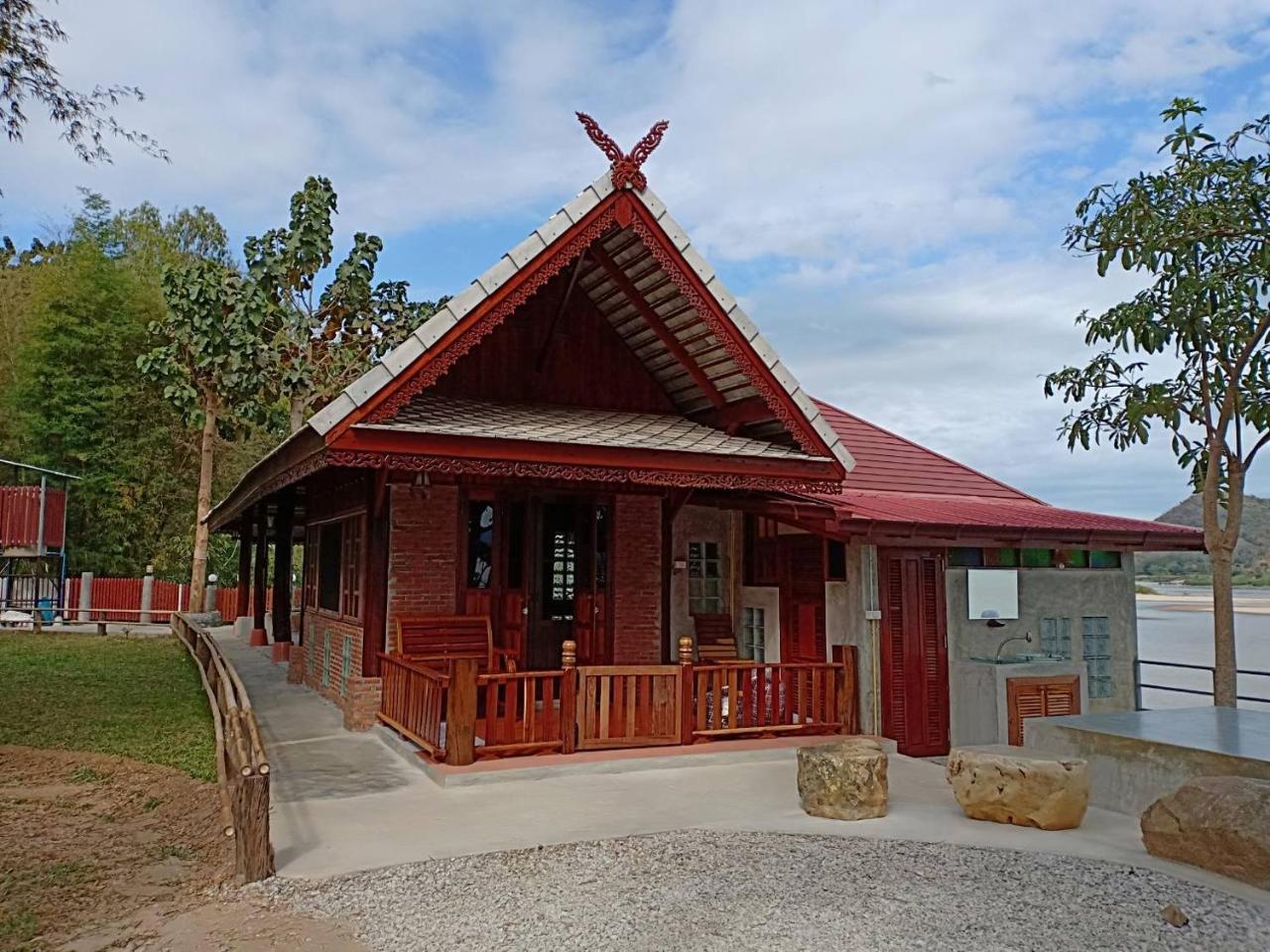 Rim Nam Kong Homestay Pak Chom Ngoại thất bức ảnh